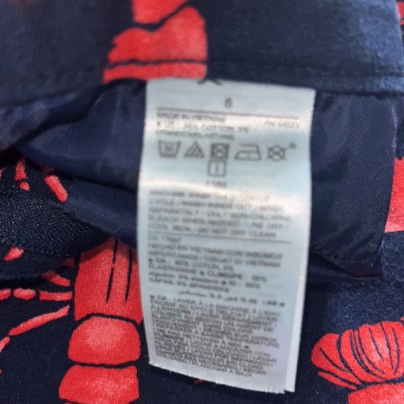 Old Navy Lobster Capris - Picture 6 of 15